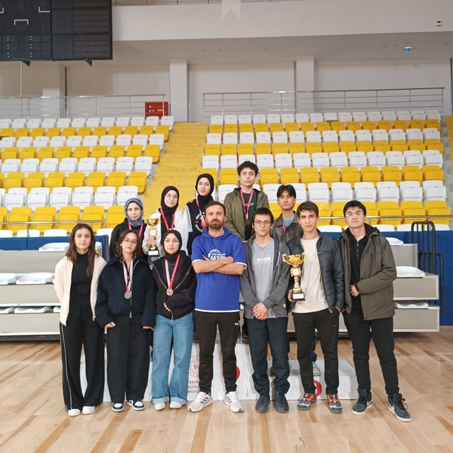 Bayburt Fen Lisesi öğrencilerinden satrançta başarı