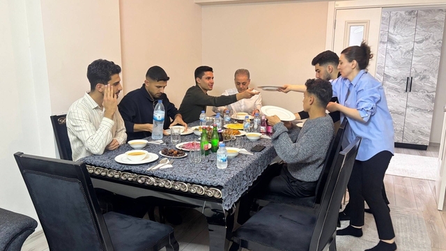 Erzincan'da "Gurbetteki Ailem" projesi ile Ramazan sofralarında sıcak buluşma