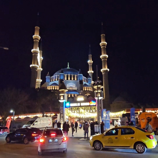 Ramazan Sokağı, Selimiye'nin gölgesinde kapılarını açtı