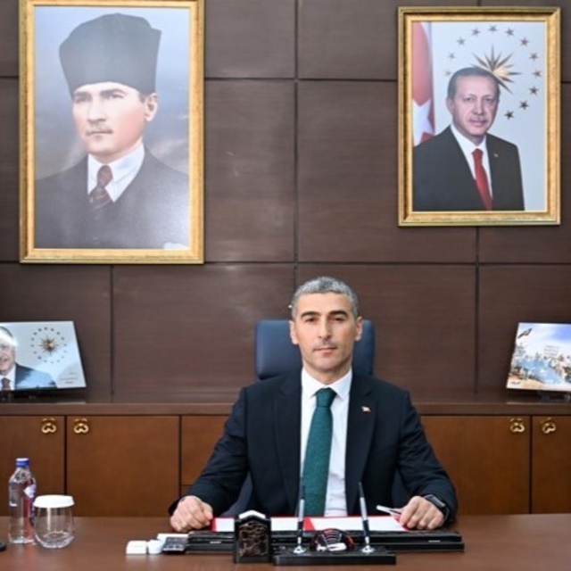 Uşak'ın yeni Valisi Serdar Kartal oldu