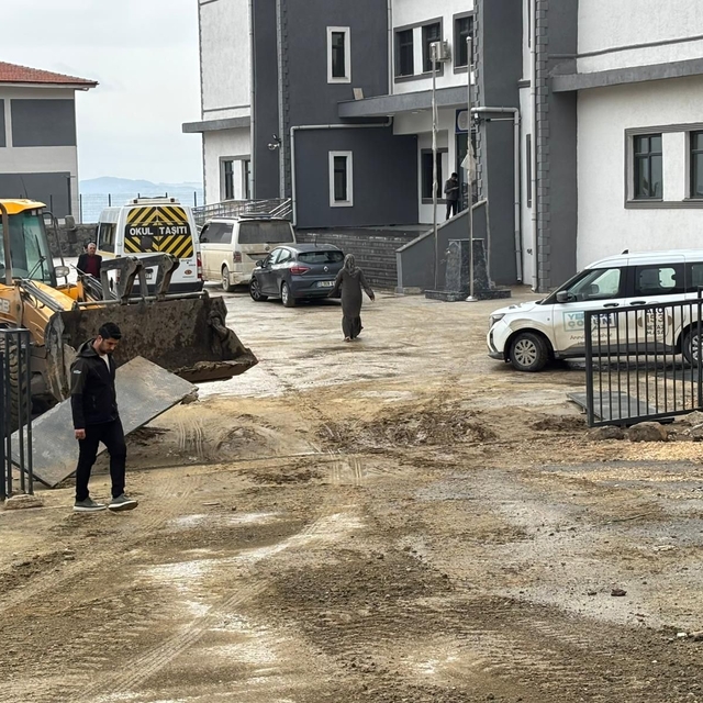 Vatandaş 'Zor olamaz' diye paylaştı, Hatay Büyükşehir Belediyesi öğrenciler...