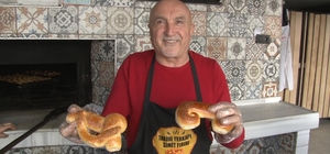 İftariyelik tabanca, kama, kılıç ve testiler çocukların gözdesi oldu
Bursa'...