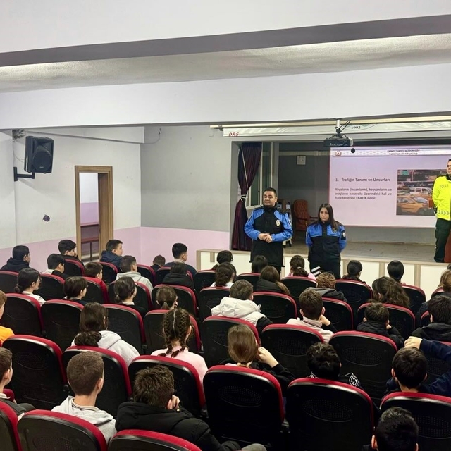 Bilecik'te öğrencilere trafik kuralları ve akran zorbalığı eğitimi