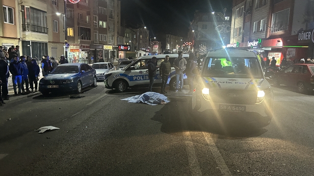 Teravih namazı giderken otomobilin çarptığı kayınvalide ile gelin öldü