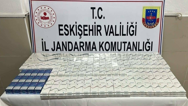 Kaçak sigara ticareti yapmaya hazırlanan şahsı jandarma yakaladı