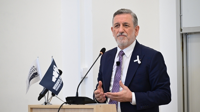 BTSO Başkanı İbrahim Burkay'dan gençlere dönüşüm mesajı
BTSO Yönetim Kurulu Başkanı İbrahim Burkay:
"50 yıl sonra bugünler ekonomi kitaplarında örnek gösterilecek"