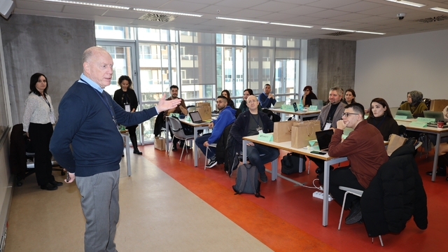 İngilizce eğitiminde 'yapay zekâ' liderleri yetişiyor