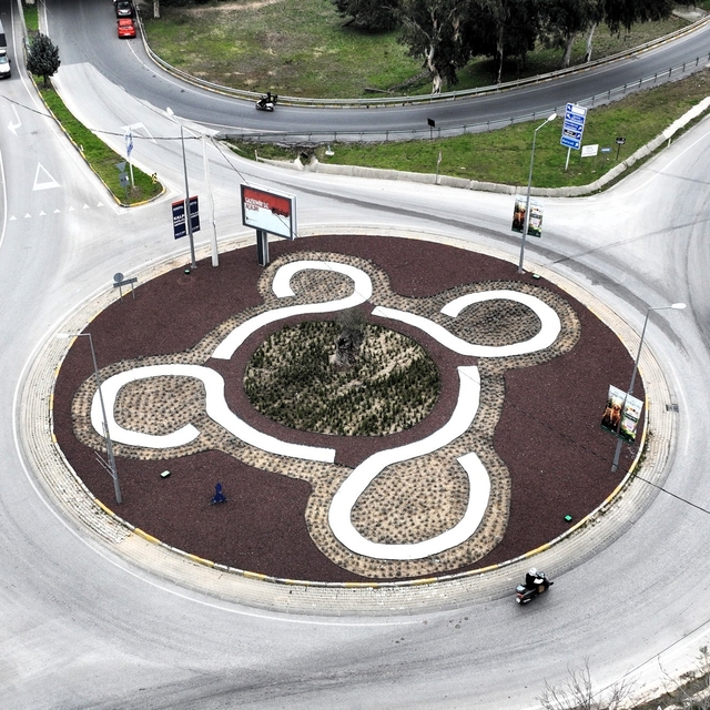 İzmir'de kavşaklar sanat eserine dönüşüyor