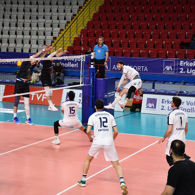 Erkekler 2. Lig Voleybol Final Müsabakaları devam ediyor