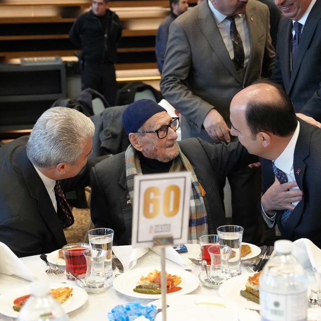 Konya'daki şehit aileleri, gaziler ve gazi yakınları 'Büyük Aile Sofrası'nd...