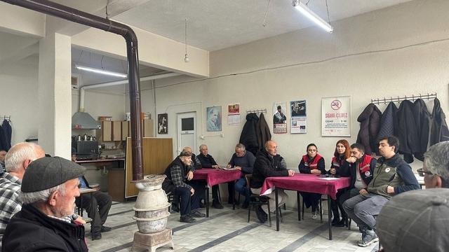 Çiftçilere bitki koruma ürünlerinin doğru kullanımı anlatıldı