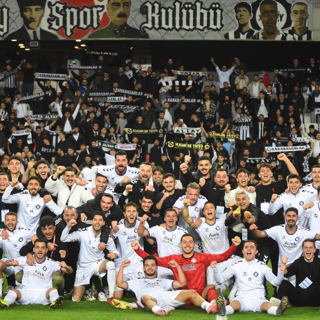 Altay evinde Tire 2021 ile oynuyor