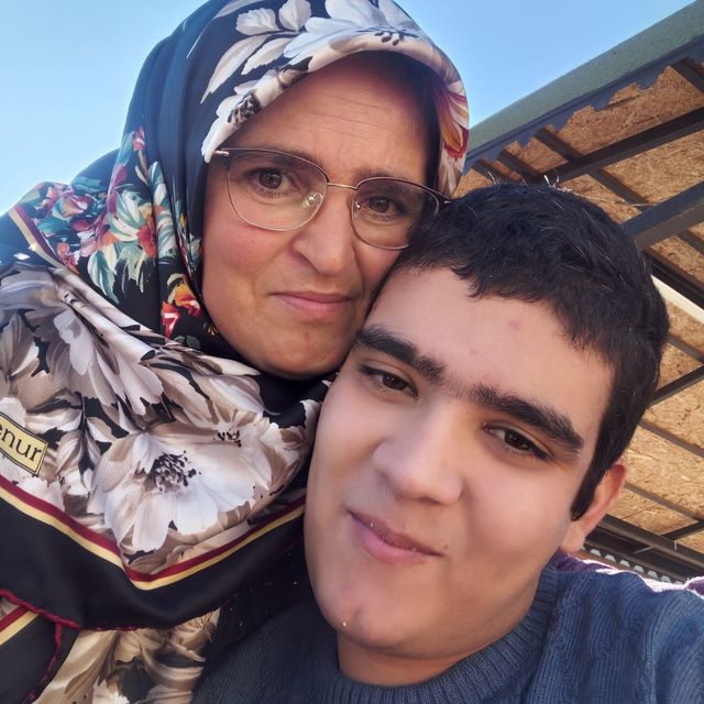 Otizmli çocuğunun başka şehre gönderilmesini istemeyen anneye bakanlık el u...