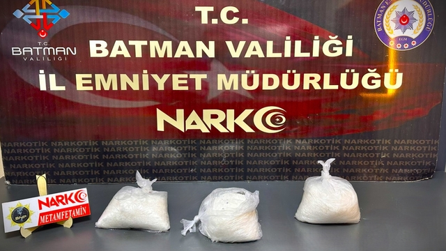 Batman'da yolcu otobüsünde 3 kilo 220 gram metamfetamin ele geçirildi