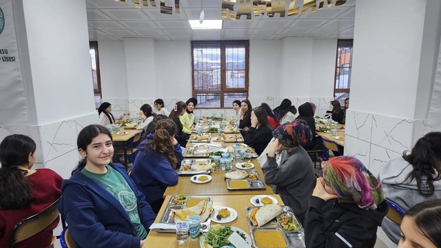 Kaymakam Algın, öğrencilerle iftar programında buluştu