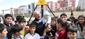 Başkan Çolakbayrakdar: "Daha yeşil bir çevre, huzurlu bir yaşam inşa ediyor...