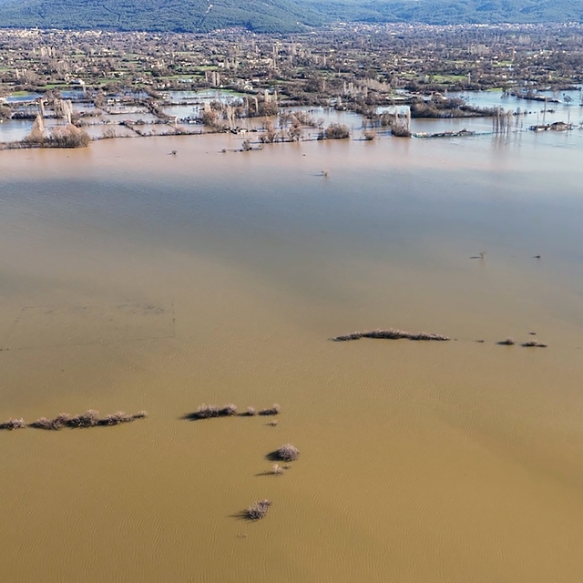 MUSKİ'den Karabağlar ovasında biriken su açıklaması: Her şey kontrolümüz al...