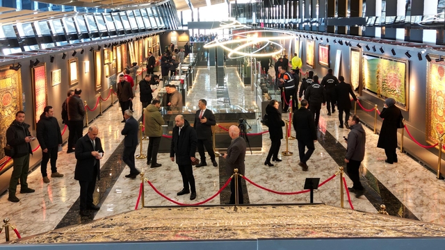 Erzurum'da 'Kutsal Emanetler ve Vakıf Eserleri Sergisi' açıldı