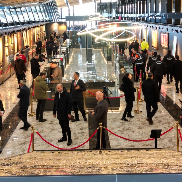 Erzurum'da 'Kutsal Emanetler ve Vakıf Eserleri Sergisi' açıldı