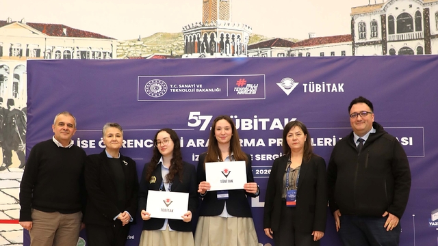 Özel Ege Lisesi'ne TÜBİTAK Final Sergisi'nde birincilik ödülü