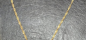 Kapkaç şüphelisi çaldığı kolyeyle yakalandı