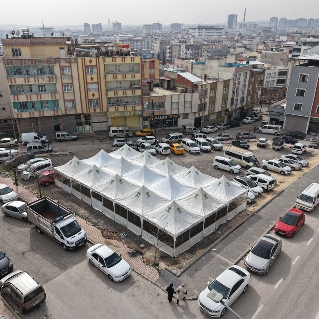 Şehitkamil'de binlerce kişi ilk iftarını aynı sofrada açtı
Yılmaz: "Ramazan...