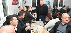 Başkan teravih sonrası vatandaşlarla buluştu