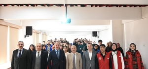 Çakmur; "Sizi başkanlarından ayıracak mutlak bir özelliğiniz olsun"