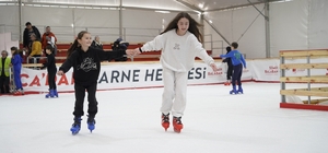 Yunusemre'de 7-17 yaş arası çocuklara ücretsiz buz pateni fırsatı