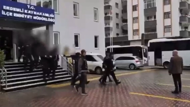 Mersin'de fuhuş operasyonu: 13 tutuklama