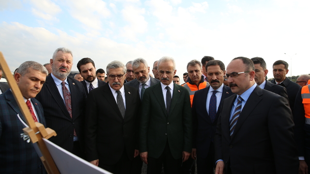 Ulaştırma ve Altyapı Bakanı Uraloğlu Hatay'da "Kardeşlik İftarı"nda konuştu: