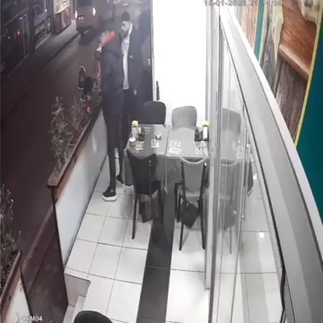 Restorana düzenlenen silahlı saldırının görüntüleri ortaya çıktı