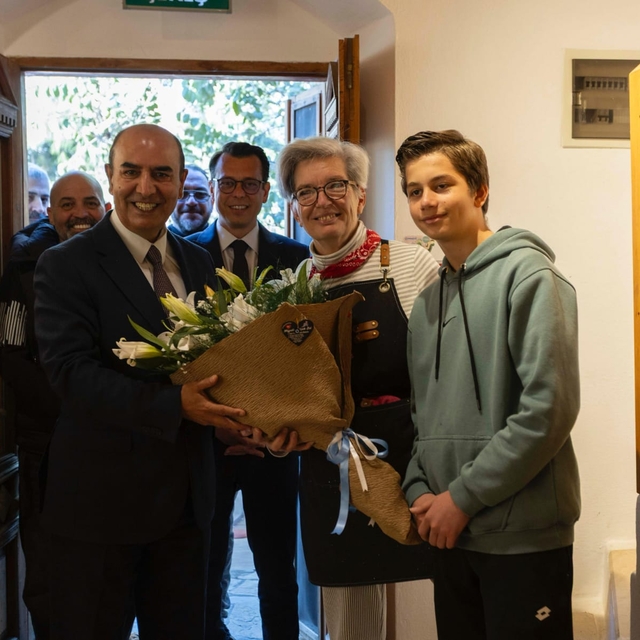 Datça'da öğrenciler sanatçı Aljohara Jeje ile üretim sürecini deneyimledi