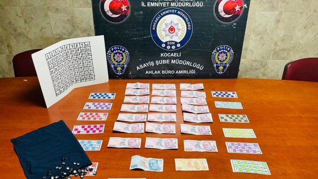 Kocaeli'de kumar oynayan 7 kişiye 81 bin 228 lira ceza kesildi