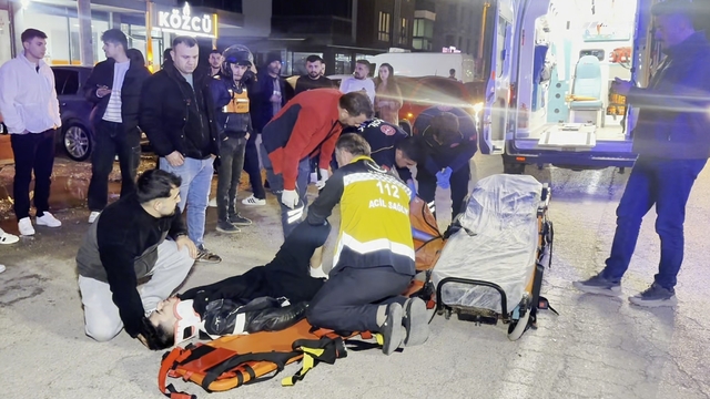 Aksaray'da otomobil ile motosiklet çarpıştı, sürücü ağır yaralı