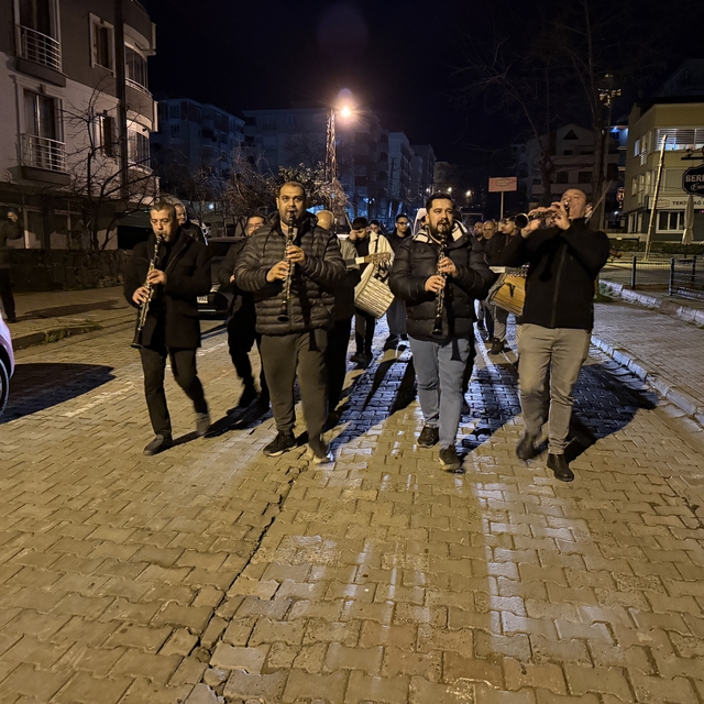 Tekirdağlılar sahura belediye bandosuyla kalktı