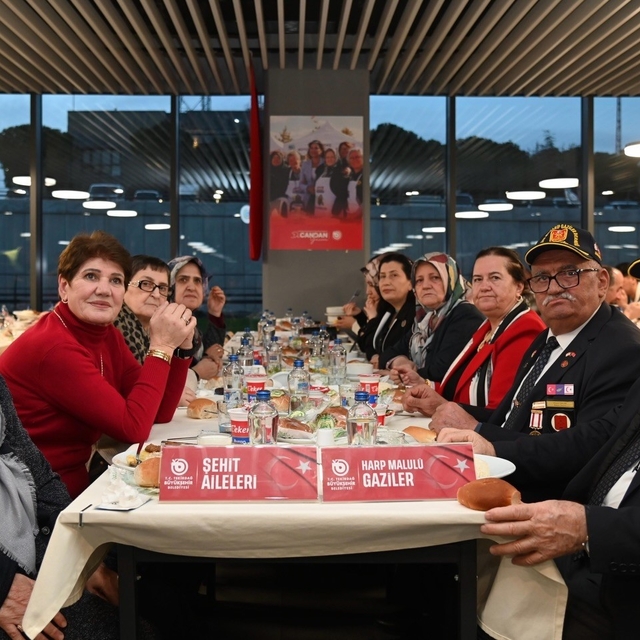 Şehit aileleri ve gaziler iftarda buluştu