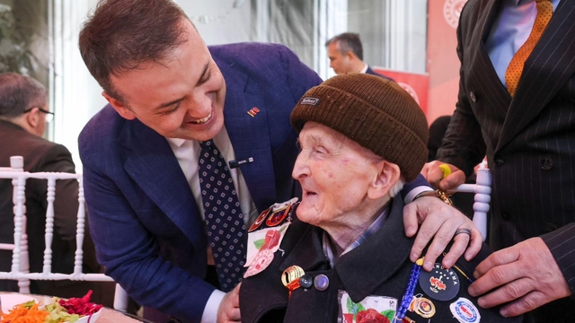 Bilecik'te şehit yakınlar ve gaziler, 'Büyük Aile Sofrası'nda buluştu