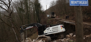 Heyelan bölgesinde çalışmalar sürüyor