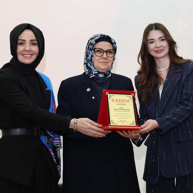 Milletvekili Böhürler, ERÜ'de gençlerle buluştu