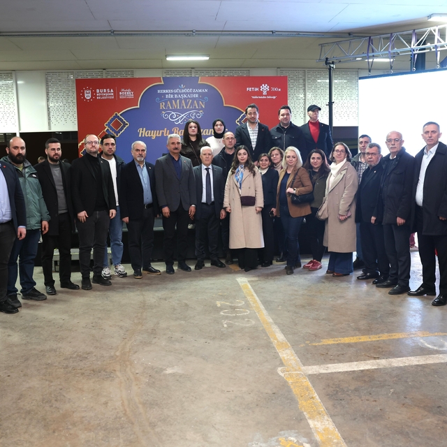 Bursa'da gönüller Büyükşehir'in iftar sofrasında buluştu