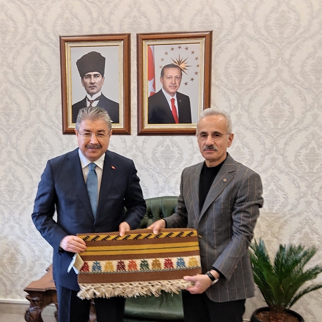 Bakan Uraloğlu, Eskişehir Valiliği'ni ziyaret etti