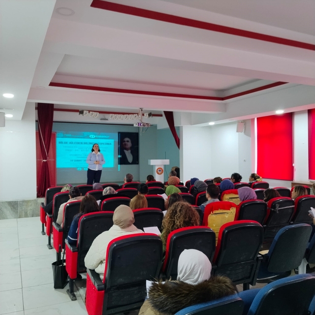 Eskişehir'de "Bilge aile" projesiyle veliler bilinçleniyor