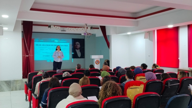Eskişehir'de "Bilge aile" projesiyle veliler bilinçleniyor