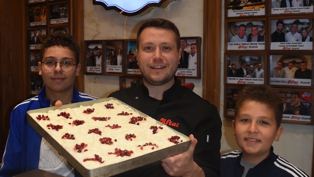 Afyonkarahisar'da tatlı satışları Ramazanla birlikte arttı