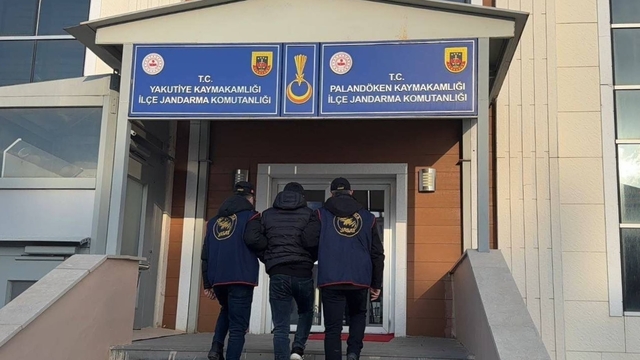 Erzurum'da kesinleşmiş hapis cezası bulunan 2 hükümlü yakalandı