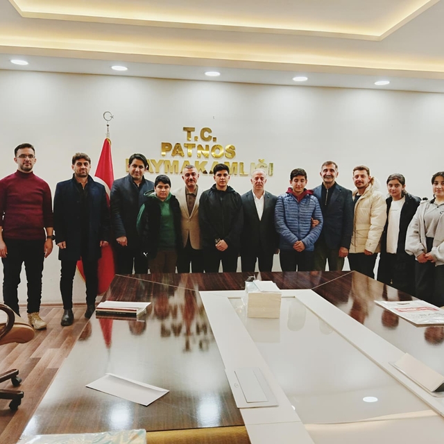 Patnos'tan ilk yüze 8 öğrenci