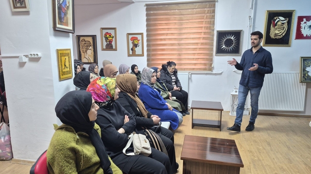 Kozluk'ta annelere yönelik eğitim programı düzenlendi
