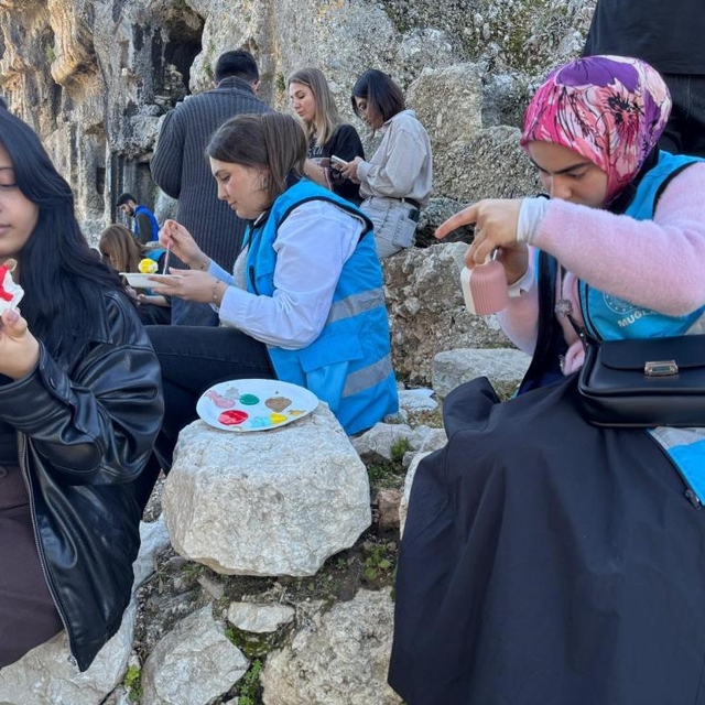 Muğla'da genç sanatçılar Tlos Antik Kenti'nde tarihe dokundu