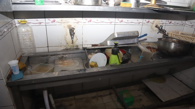 Mersin'de hijyen kurallarına uymayan fırına 6 bin 400 lira ceza